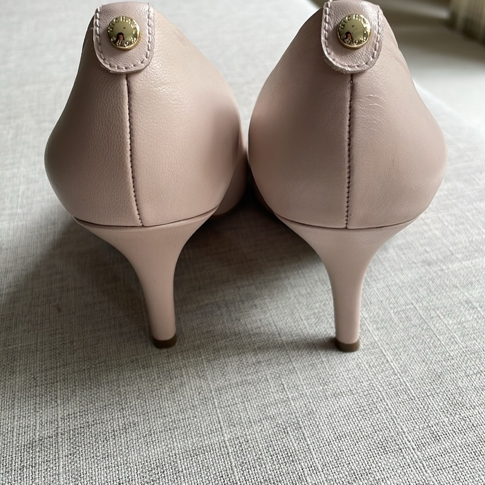 MICHAEL Michael Kors Blush Pink Pointed-Toe Leather Pumps - Picture 6 of 13
